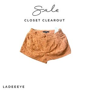 Forever XXI NWT Lace Overlay Shorts Size Small